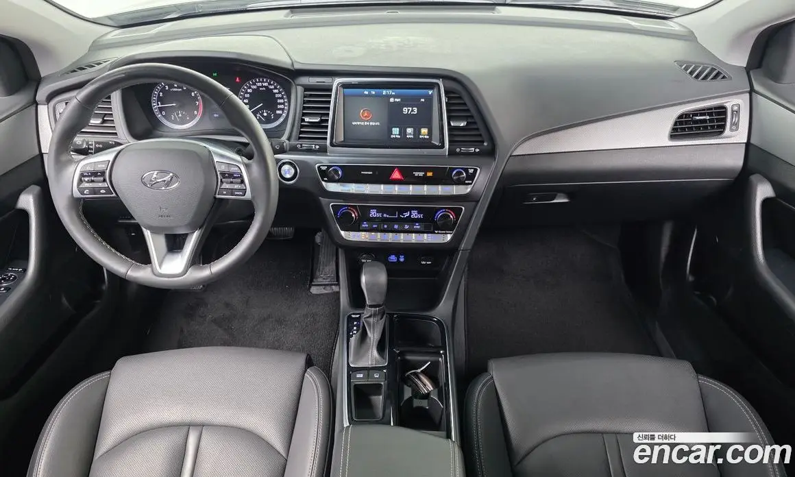 Hyundai Sonata 2018 2.0 автомат (гидро), фото 7