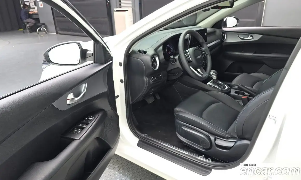Kia K3 2023 1.6 автомат (гидро), фото 10 Kia K3 2023 1.6 автомат (гидро), фото 10