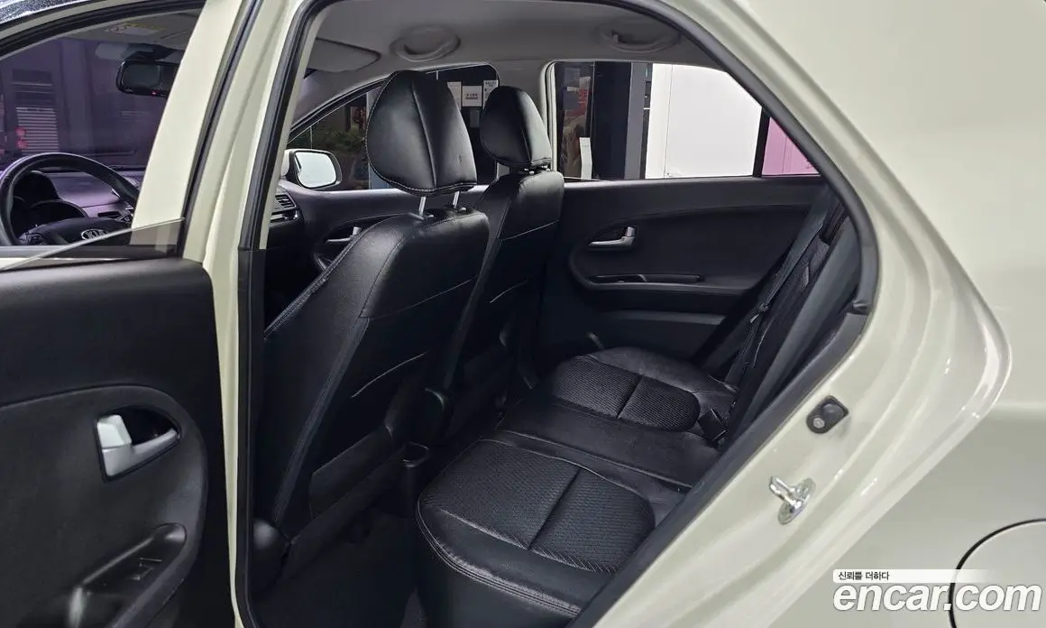 Kia Morning 2014 1.0 автомат (гидро), фото 12 Kia Morning 2014 1.0 автомат (гидро), фото 12