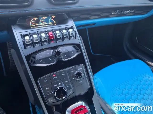 Lamborghini Huracan 2019 5.2 автомат (гидро), миниатюра 11