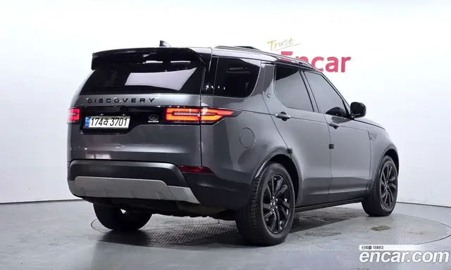 Land Rover Discovery 2018 3.0 автомат (гидро), миниатюра 2
