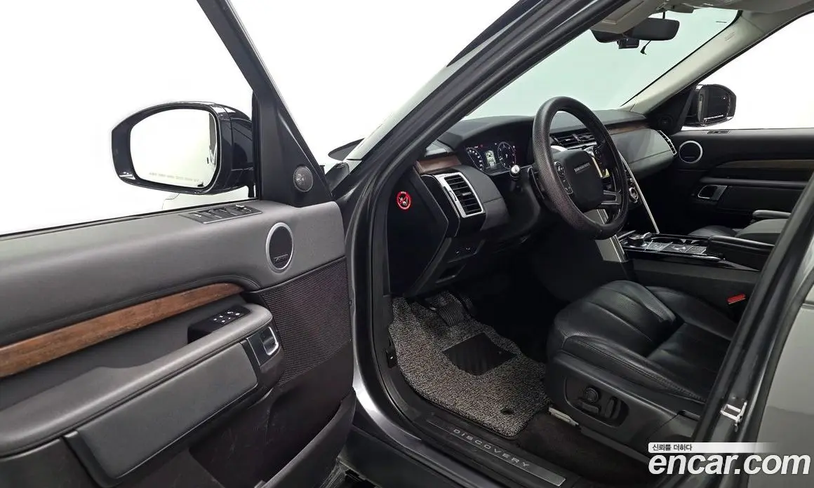 Land Rover Discovery 2018 3.0 автомат (гидро), фото 11