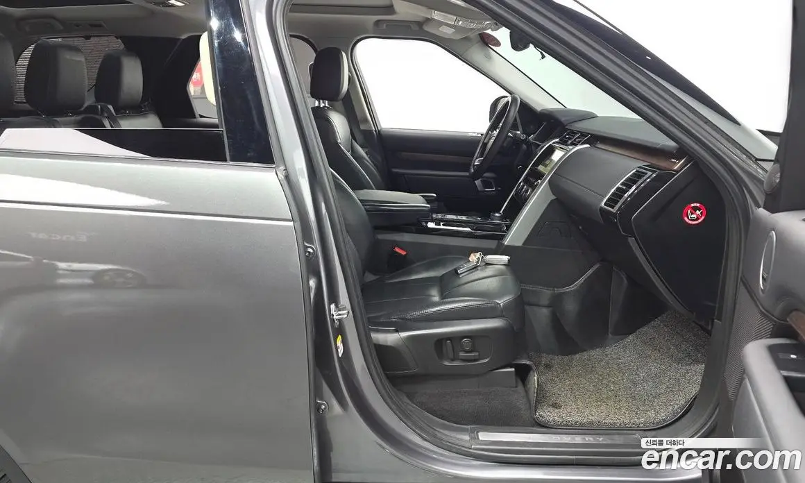 Land Rover Discovery 2018 3.0 автомат (гидро), фото 10