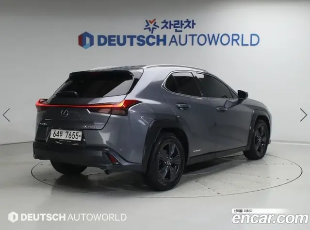 Lexus UX 2019 2.0 автомат (гидро), миниатюра 2