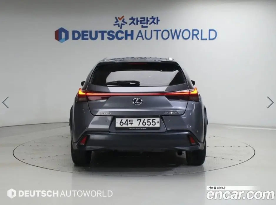 Lexus UX 2019 2.0 автомат (гидро), фото 4