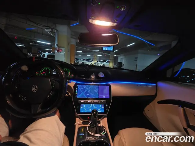 Maserati Gran Cabrio 2013 4.7 автомат (гидро), миниатюра 9