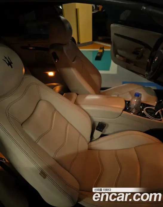 Maserati Gran Cabrio 2013 4.7 автомат (гидро), фото 10