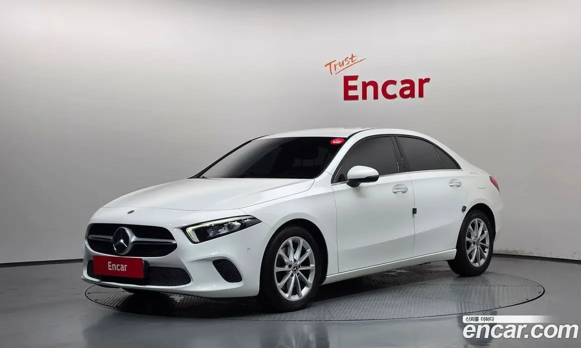 Mercedes-Benz A-Class 2020 2.0 автомат (гидро), фото 1 Mercedes-Benz A-Class 2020 2.0 автомат (гидро), фото 1