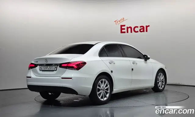 Mercedes-Benz A-Class 2020 2.0 автомат (гидро), миниатюра 2 Mercedes-Benz A-Class 2020 2.0 автомат (гидро), миниатюра 2
