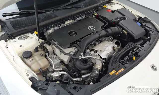 Mercedes-Benz A-Class 2020 2.0 автомат (гидро), миниатюра 6 Mercedes-Benz A-Class 2020 2.0 автомат (гидро), миниатюра 6