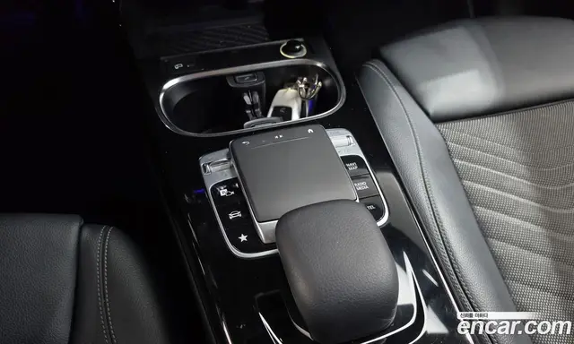 Mercedes-Benz A-Class 2020 2.0 автомат (гидро), миниатюра 9 Mercedes-Benz A-Class 2020 2.0 автомат (гидро), миниатюра 9