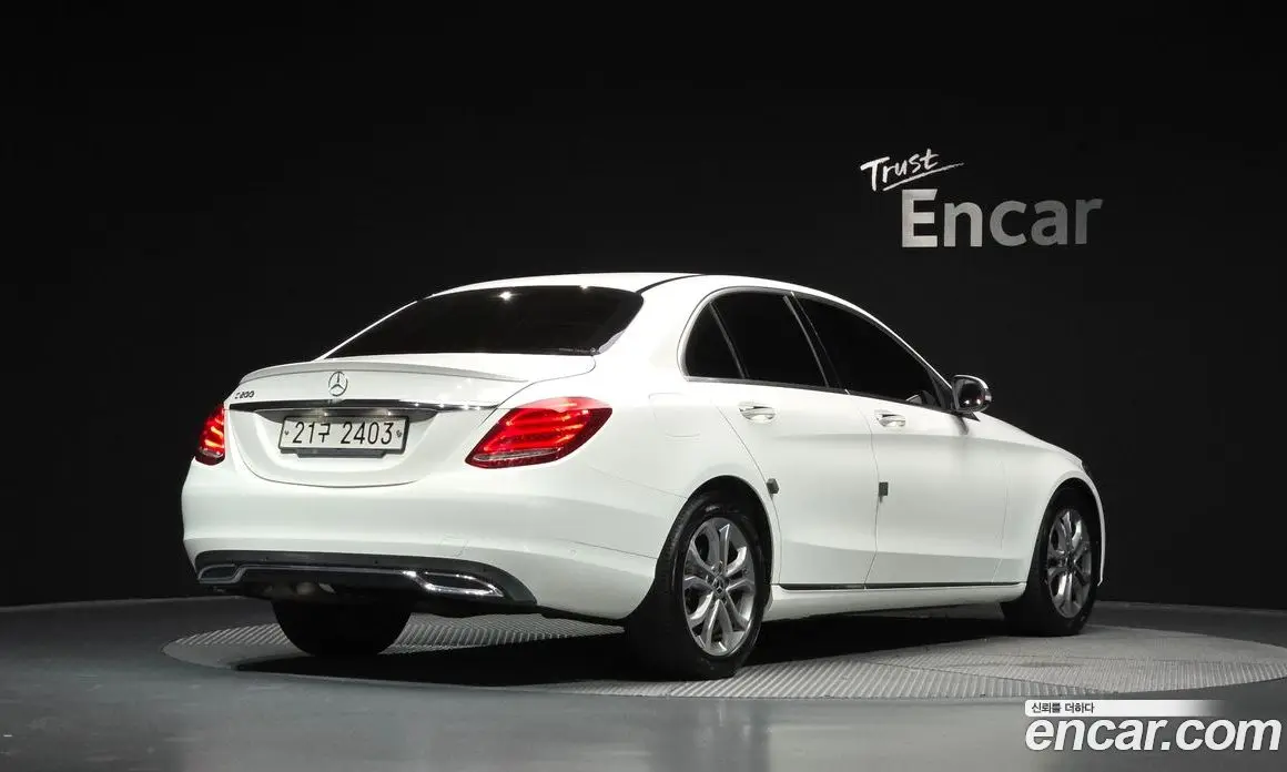 Mercedes-Benz C-Class 2017 2.0 автомат (гидро), фото 2 Mercedes-Benz C-Class 2017 2.0 автомат (гидро), фото 2