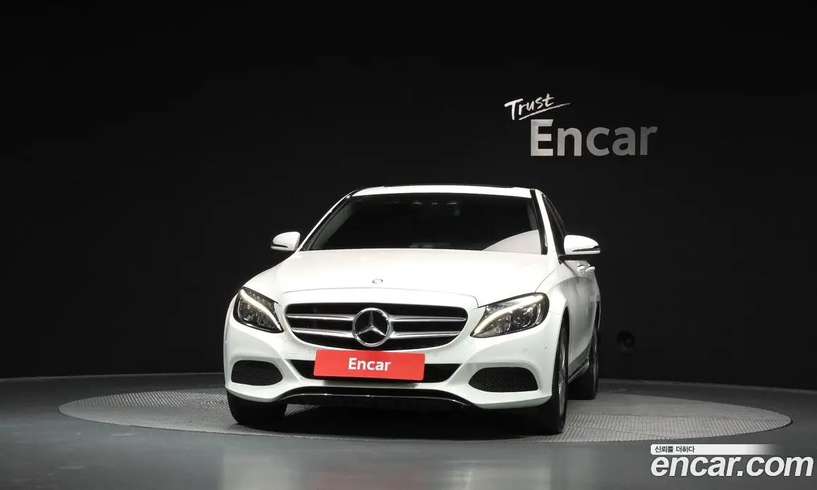 Mercedes-Benz C-Class 2017 2.0 автомат (гидро), фото 3 Mercedes-Benz C-Class 2017 2.0 автомат (гидро), фото 3