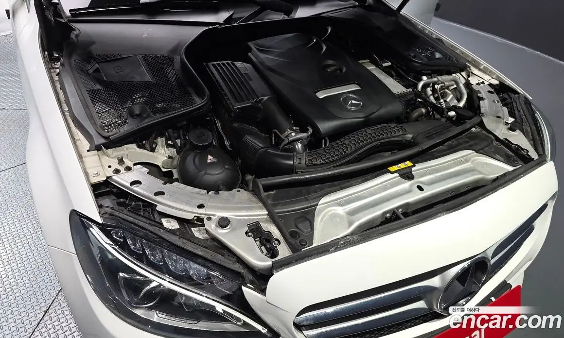 Mercedes-Benz C-Class 2017 2.0 автомат (гидро), фото 6 Mercedes-Benz C-Class 2017 2.0 автомат (гидро), фото 6