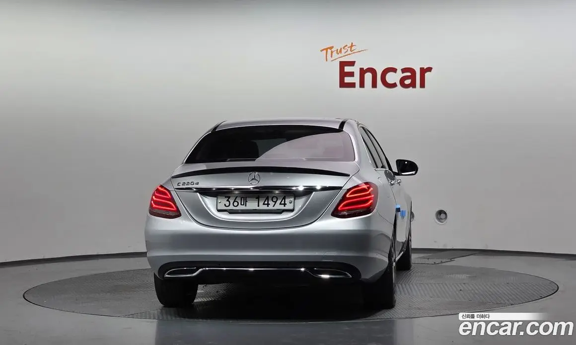 Mercedes-Benz C-Class 2017 2.1 автомат (гидро), фото 4 Mercedes-Benz C-Class 2017 2.1 автомат (гидро), фото 4