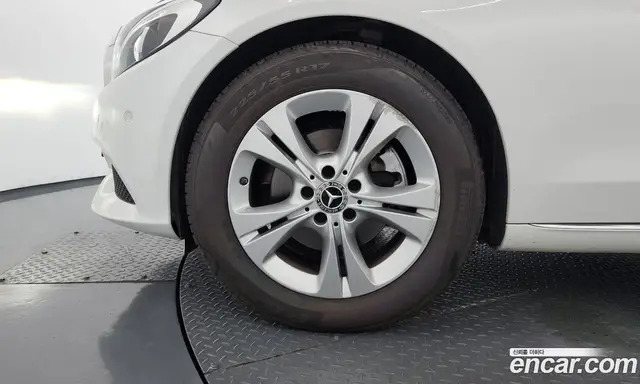 Mercedes-Benz C-Class 2018 2.1 автомат (гидро), миниатюра 5