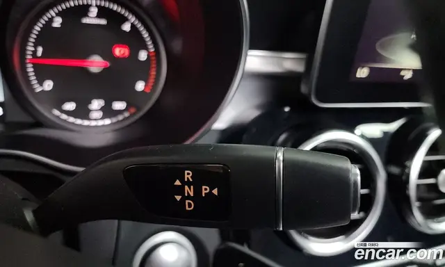 Mercedes-Benz C-Class 2018 2.1 автомат (гидро), миниатюра 9