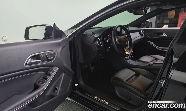 Mercedes-Benz CLA-Class 2016 2.1 автомат (гидро), миниатюра 10