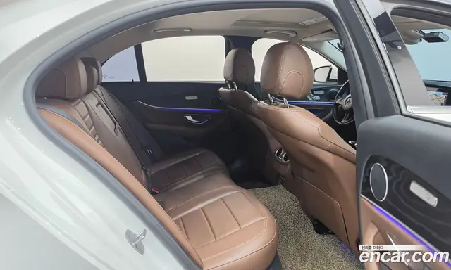 Mercedes-Benz E-Class 2017 1.9 автомат (гидро), миниатюра 11 Mercedes-Benz E-Class 2017 1.9 автомат (гидро), миниатюра 11