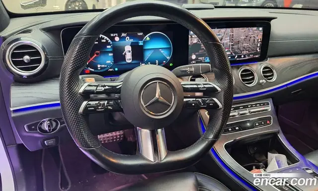 Mercedes-Benz E-Class 2021 1.9 автомат (гидро), миниатюра 12
