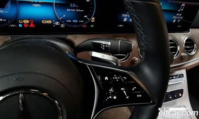 Mercedes-Benz E-Class 2023 1.9 автомат (гидро), миниатюра 9