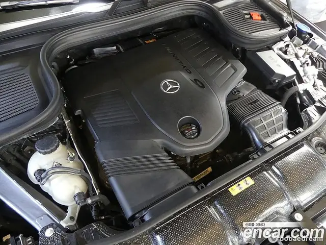 Mercedes-Benz GLE-Class 2022 3.0 автомат (гидро), миниатюра 5