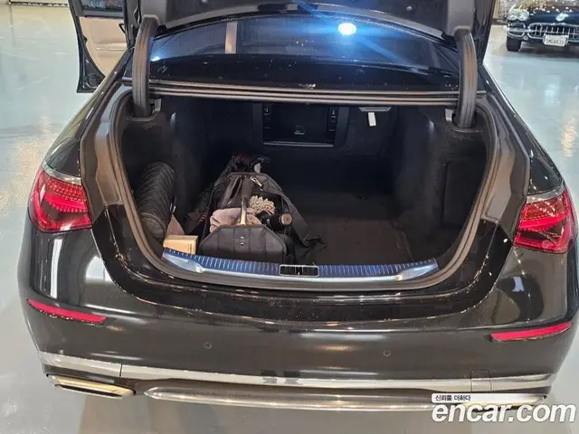 Mercedes-Benz S-Class 2023 6.0 автомат (гидро), миниатюра 3 Mercedes-Benz S-Class 2023 6.0 автомат (гидро), миниатюра 3