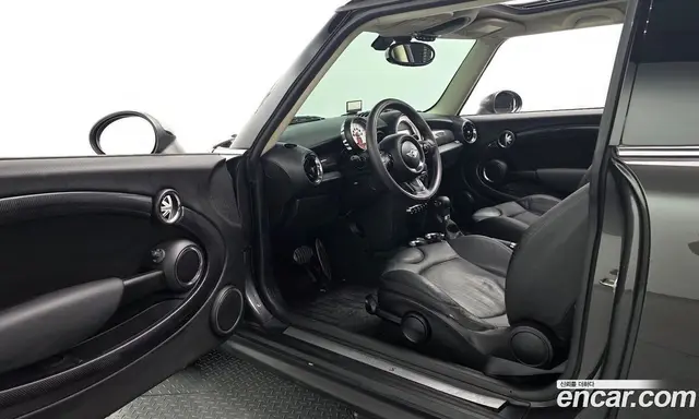 Mini Cooper 2012 2.0 автомат (гидро), миниатюра 10