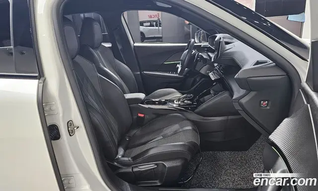 Peugeot 2008 2021 1.5 автомат (гидро), миниатюра 10 Peugeot 2008 2021 1.5 автомат (гидро), миниатюра 10
