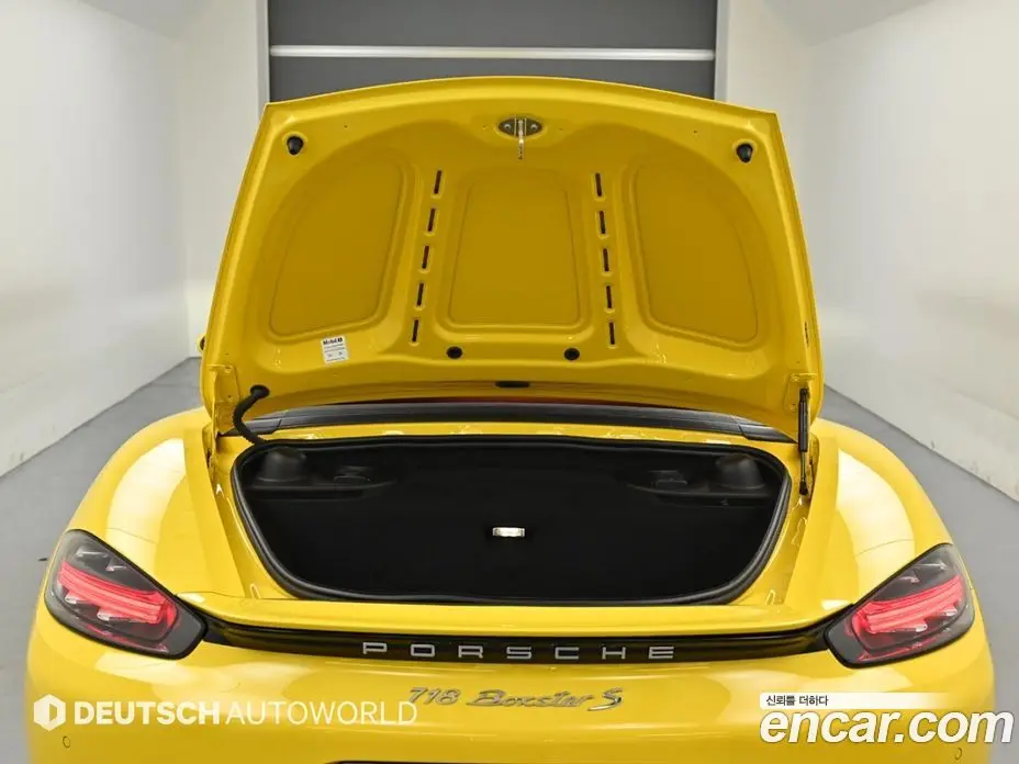 Porsche 718 2021 2.5 автомат (гидро), фото 18 Porsche 718 2021 2.5 автомат (гидро), фото 18