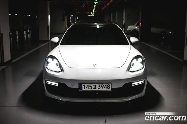 Porsche Panamera, 2019, 79 100 км