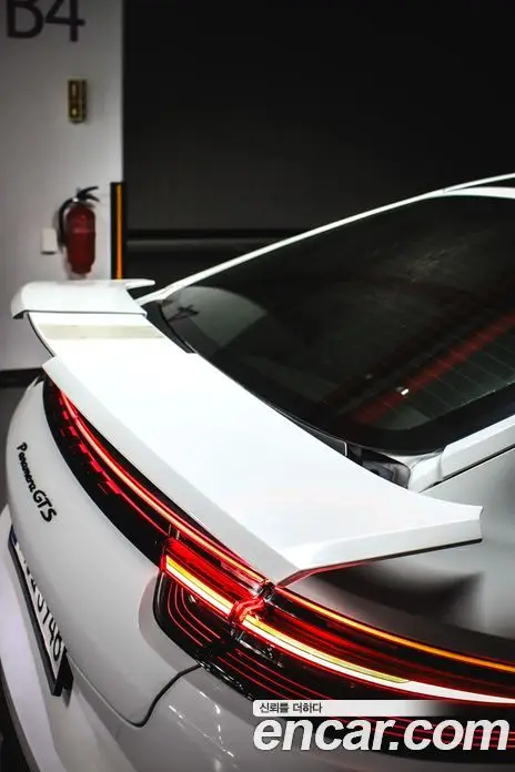 Porsche Panamera 2019 4.0 автомат (гидро), фото 8 Porsche Panamera 2019 4.0 автомат (гидро), фото 8