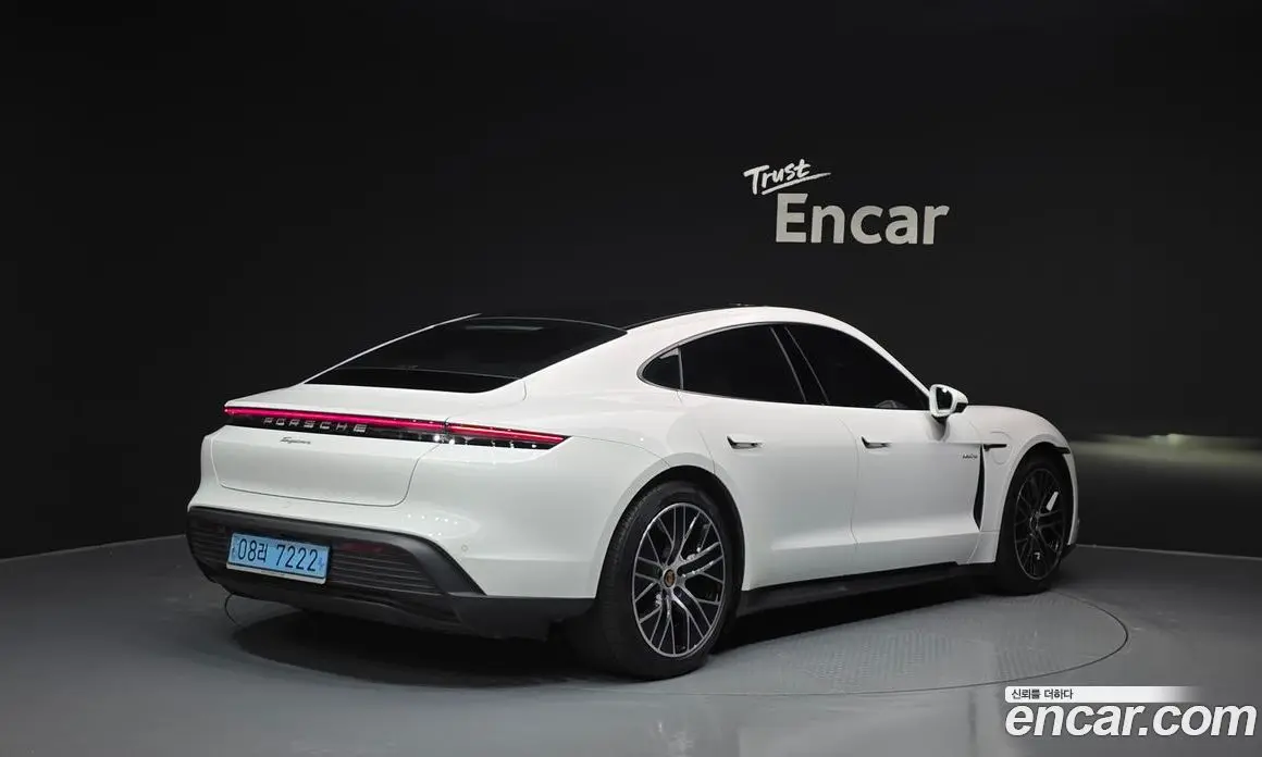 Porsche Taycan 2023 0.1 автомат (гидро), фото 2 Porsche Taycan 2023 0.1 автомат (гидро), фото 2