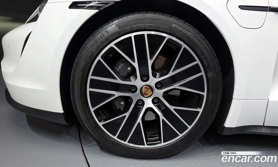 Porsche Taycan 2023 0.1 автомат (гидро), фото 5 Porsche Taycan 2023 0.1 автомат (гидро), фото 5