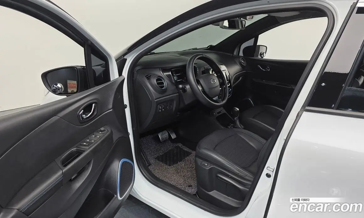 Renault (Samsung) QM3 2017 1.5 автомат (гидро), фото 10 Renault (Samsung) QM3 2017 1.5 автомат (гидро), фото 10