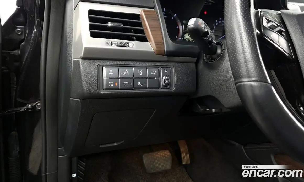 SsangYong Rexton 2018 2.2 автомат (гидро), фото 16