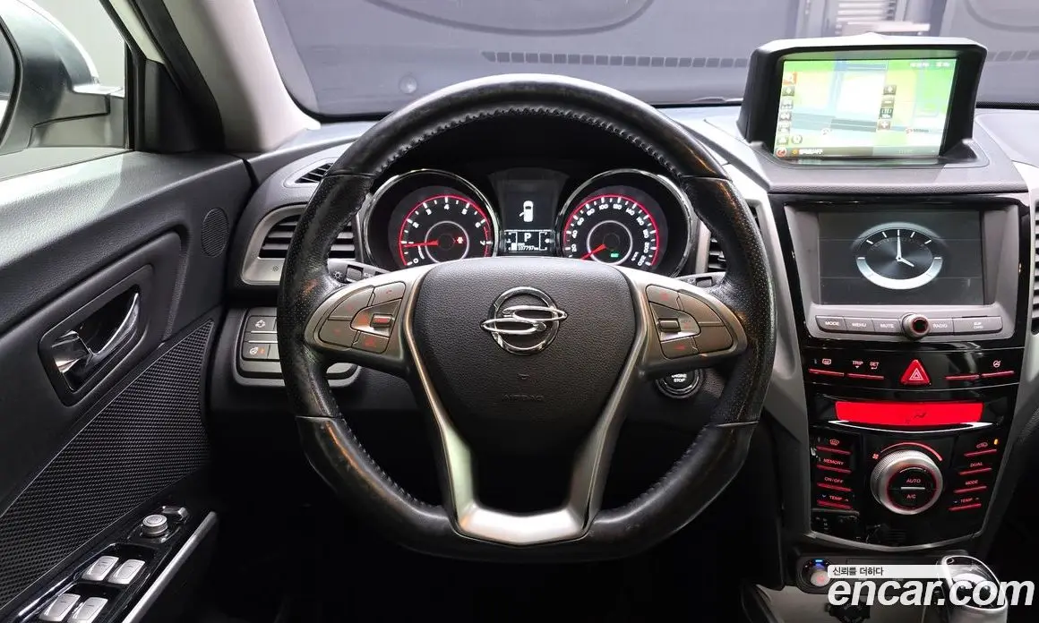 SsangYong TIBOLI 2015 1.6 автомат (гидро), фото 13