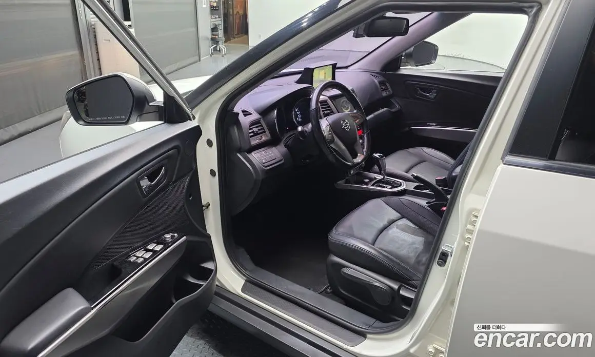 SsangYong TIBOLI 2015 1.6 автомат (гидро), фото 10