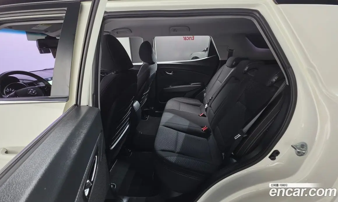 SsangYong TIBOLI 2016 1.6 автомат (гидро), фото 17 SsangYong TIBOLI 2016 1.6 автомат (гидро), фото 17