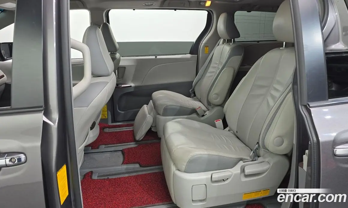 Toyota Sienna 2013 3.5 автомат (гидро), фото 11 Toyota Sienna 2013 3.5 автомат (гидро), фото 11