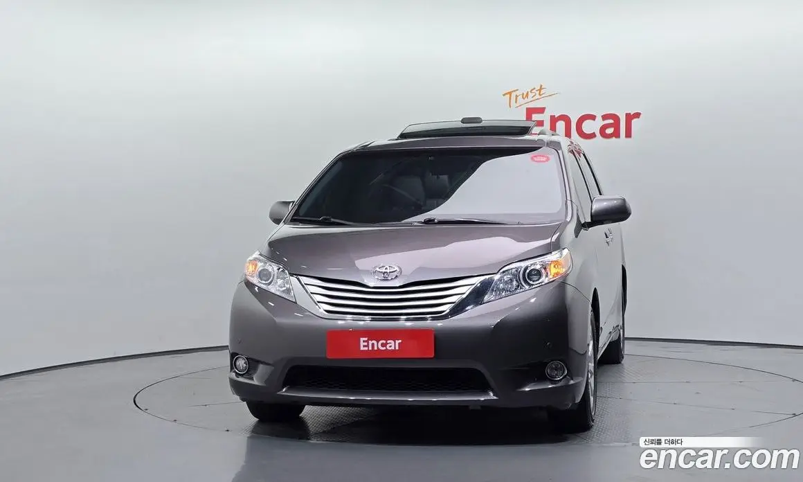 Toyota Sienna 2013 3.5 автомат (гидро), фото 3 Toyota Sienna 2013 3.5 автомат (гидро), фото 3