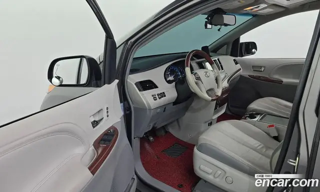 Toyota Sienna 2013 3.5 автомат (гидро), миниатюра 10 Toyota Sienna 2013 3.5 автомат (гидро), миниатюра 10