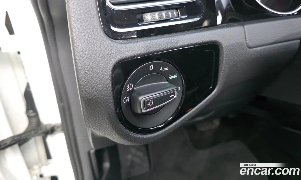 Volkswagen Golf 2015 2.0 автомат (гидро), фото 18
