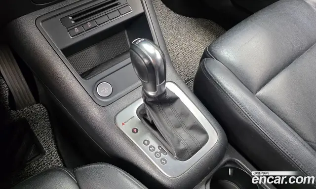 Volkswagen Tiguan 2012 2.0 автомат (гидро), миниатюра 9