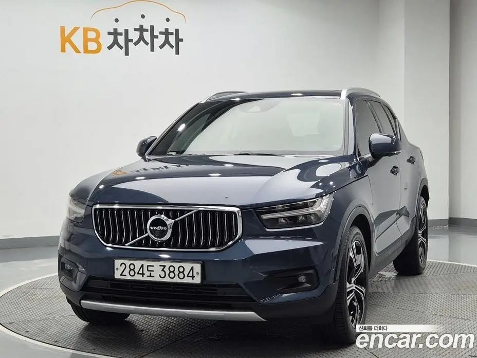 Volvo XC40 2020 2.0 автомат (гидро), фото 1 Volvo XC40 2020 2.0 автомат (гидро), фото 1