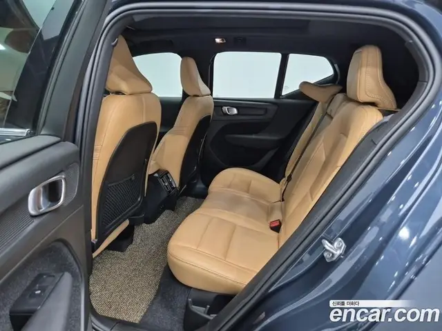 Volvo XC40 2020 2.0 автомат (гидро), миниатюра 12