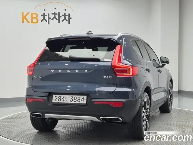 Volvo XC40 2020 2.0 автомат (гидро), миниатюра 3 Volvo XC40 2020 2.0 автомат (гидро), миниатюра 3