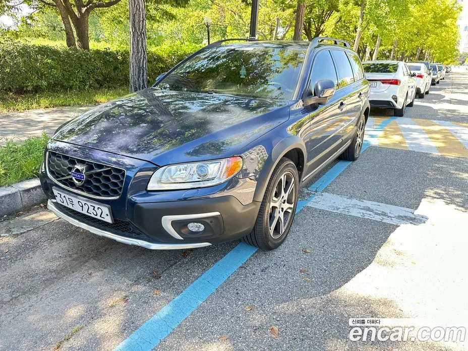 Volvo XC70 2013 2.4 автомат (гидро), фото 1 Volvo XC70 2013 2.4 автомат (гидро), фото 1