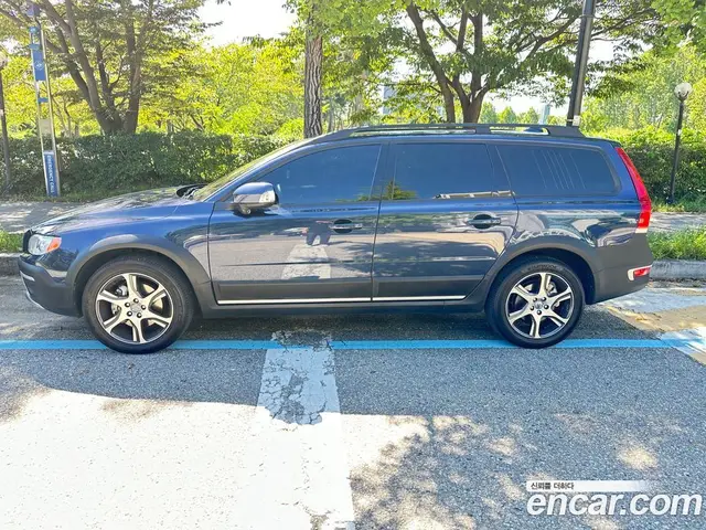 Volvo XC70 2013 2.4 автомат (гидро), миниатюра 5 Volvo XC70 2013 2.4 автомат (гидро), миниатюра 5