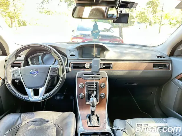Volvo XC70 2013 2.4 автомат (гидро), миниатюра 7 Volvo XC70 2013 2.4 автомат (гидро), миниатюра 7